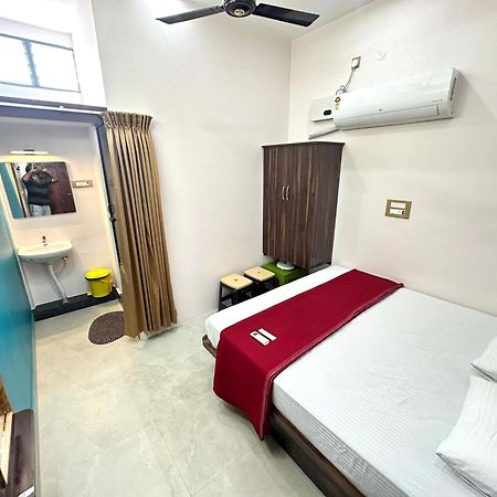 Om Lingeswaran Home Stay Тируваннамалай Экстерьер фото