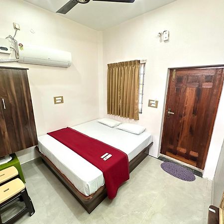 Om Lingeswaran Home Stay Тируваннамалай Экстерьер фото