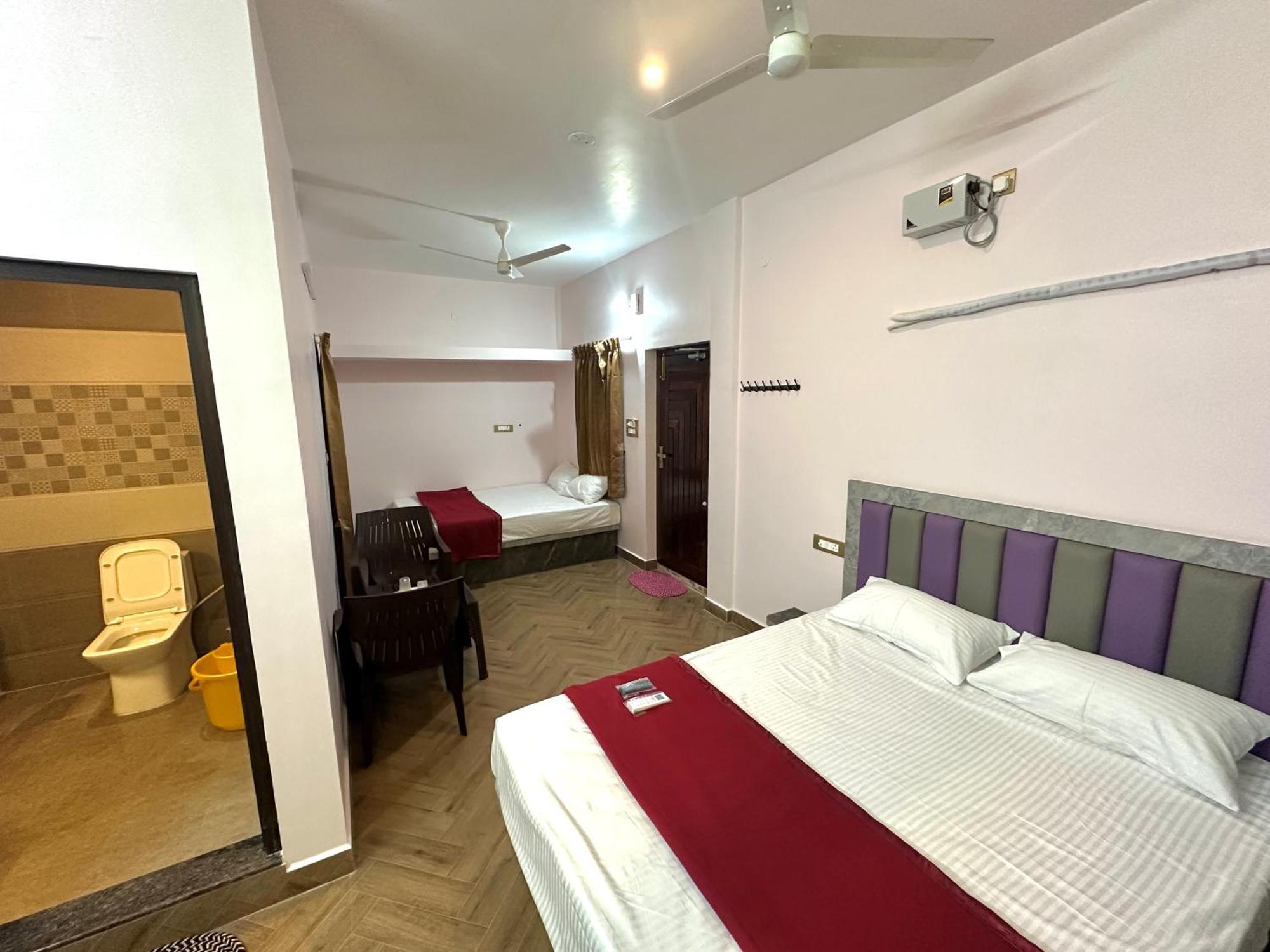 Om Lingeswaran Home Stay Тируваннамалай Экстерьер фото