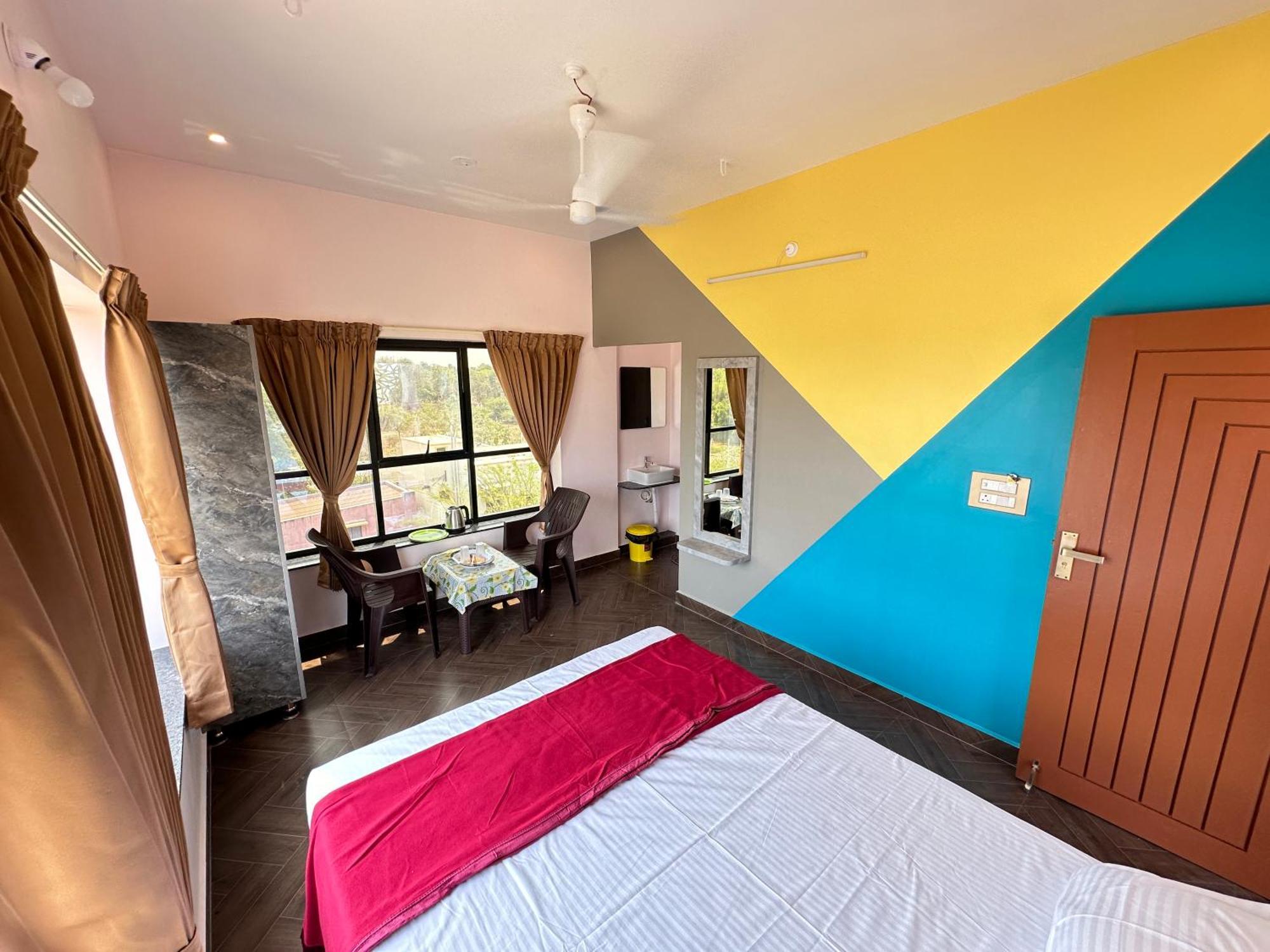 Om Lingeswaran Home Stay Тируваннамалай Экстерьер фото