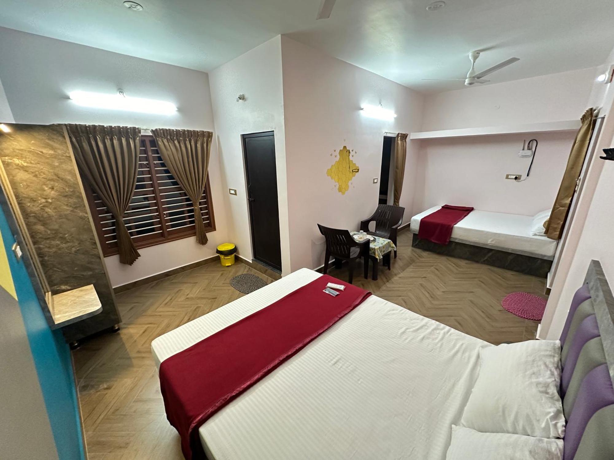 Om Lingeswaran Home Stay Тируваннамалай Экстерьер фото