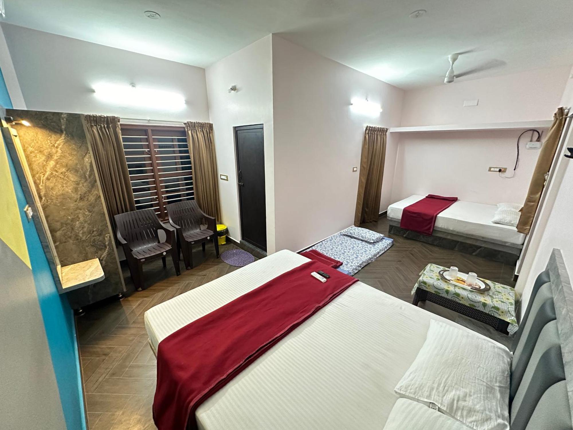 Om Lingeswaran Home Stay Тируваннамалай Экстерьер фото